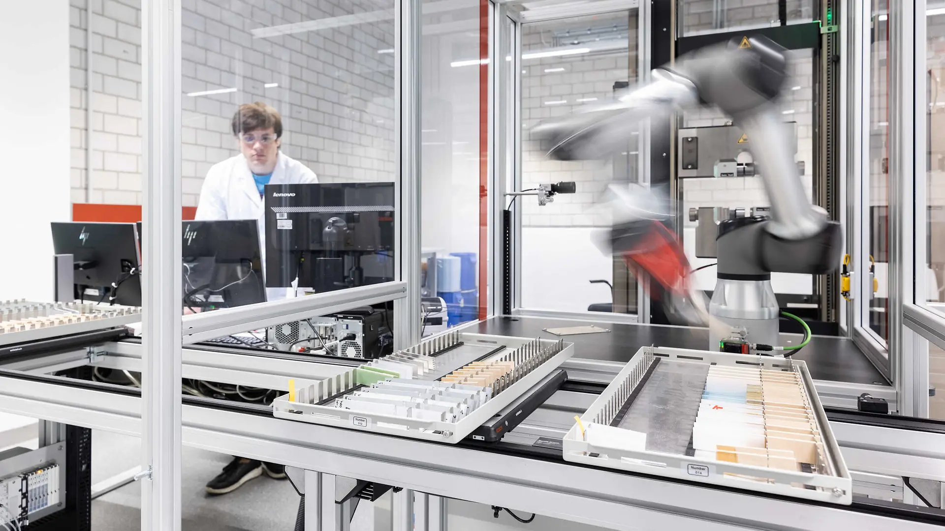 Automated labs in the Adhesive Technologies Inspiration Center