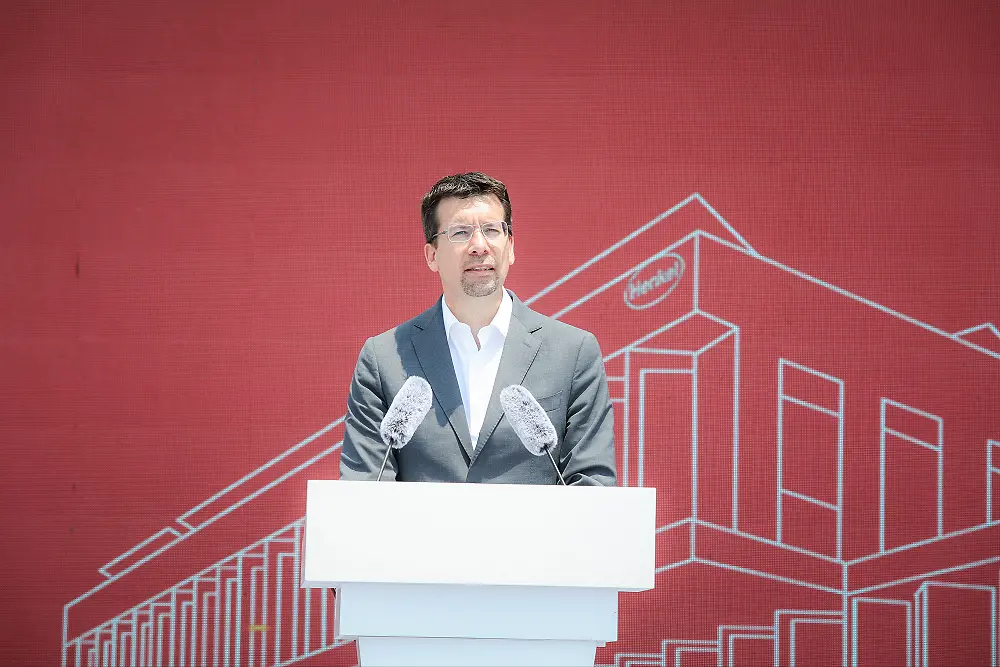 Mark Dorn, Executive Vice President of Adhesive Technologies, during the groundbreaking ceremony.