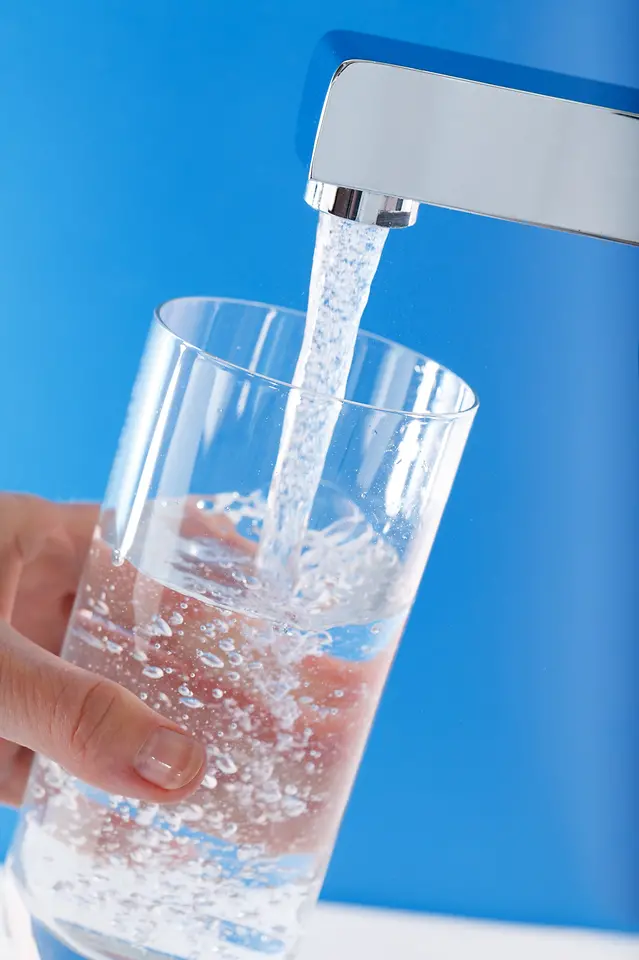 
Henkel offers manufacturers of filtration systems a broad portfolio of high-performance solutions – for example for water treatment.